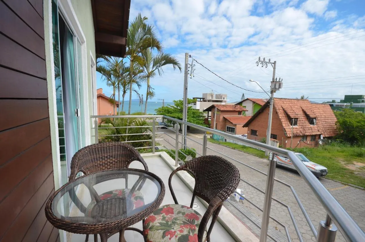 Pousada Retiro Das Ilhas Bombinhas Bed and Breakfast