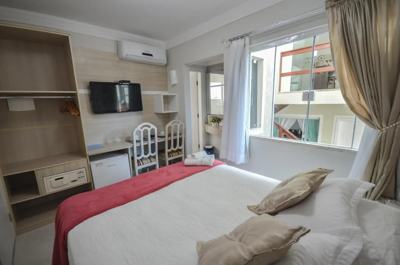 Pousada Retiro Das Ilhas Bombinhas Bed and Breakfast